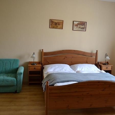 Apartman U Krale - 2 Jicin Bagian luar foto