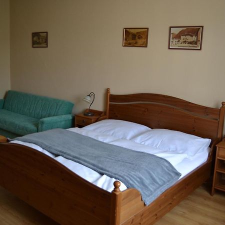 Apartman U Krale - 2 Jicin Bagian luar foto