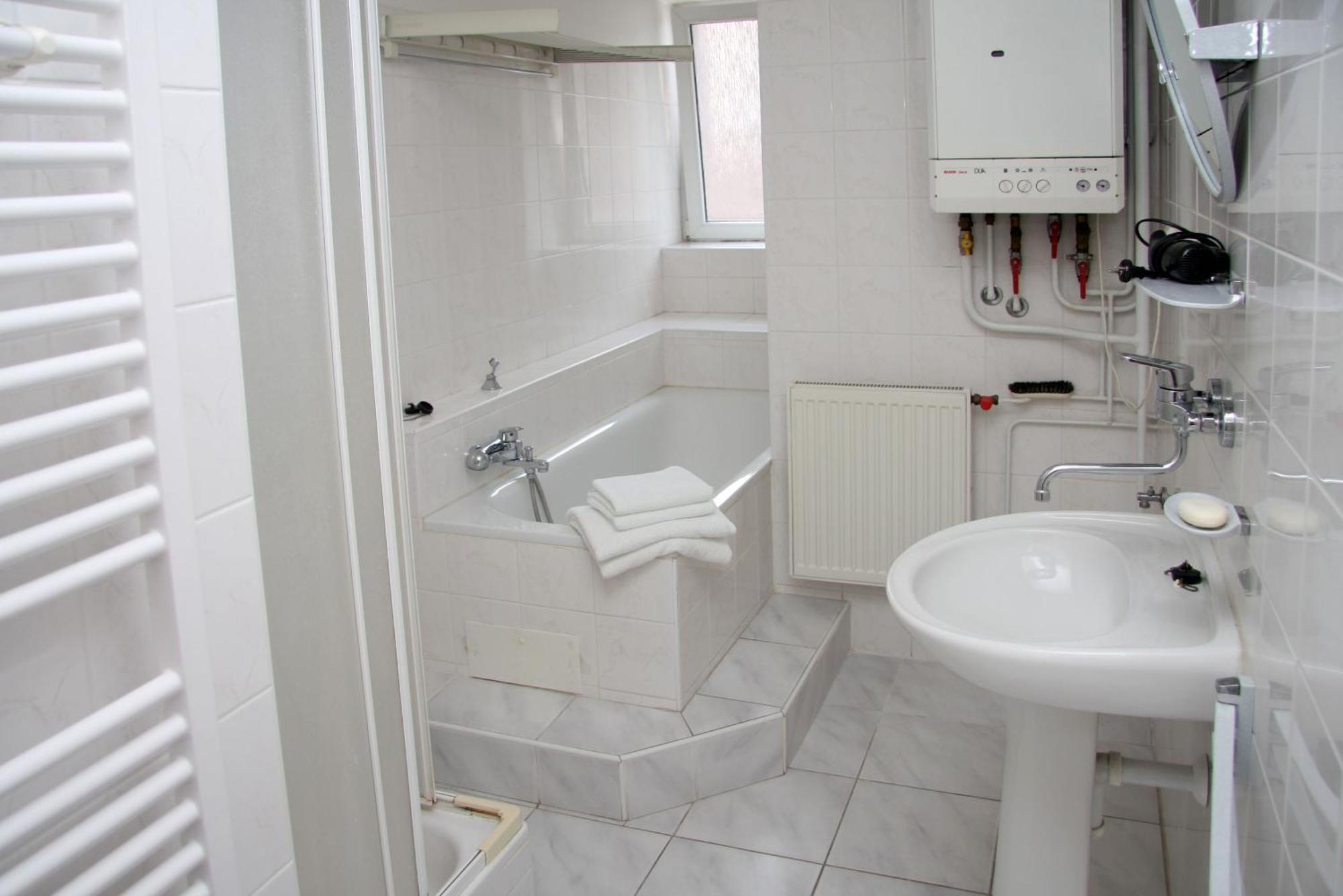 Apartman U Krale - 2 Jicin Bagian luar foto