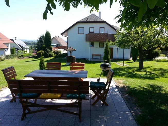 Apartman U Krale - 2 Jicin Bagian luar foto