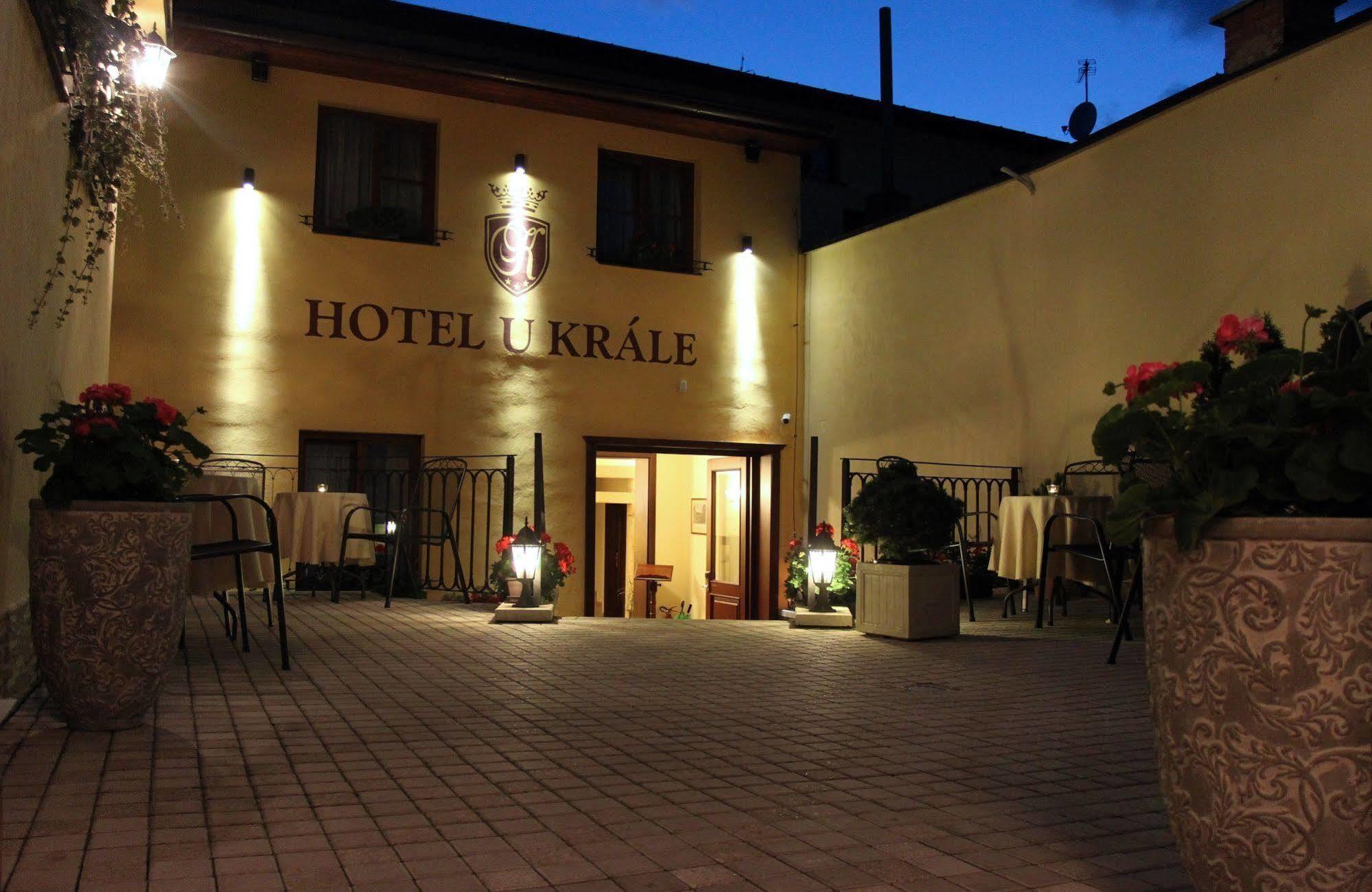 Apartman U Krale - 2 Jicin Bagian luar foto